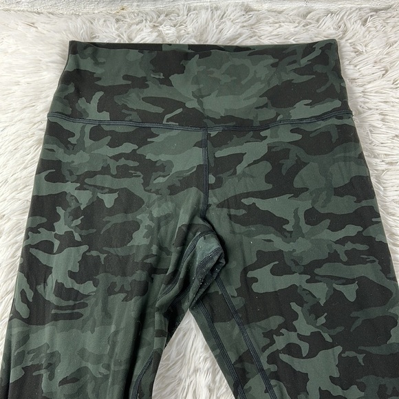 Lululemon Align Crop *21" Incognito Camo Multi Gator Green - Picture 2 of 6